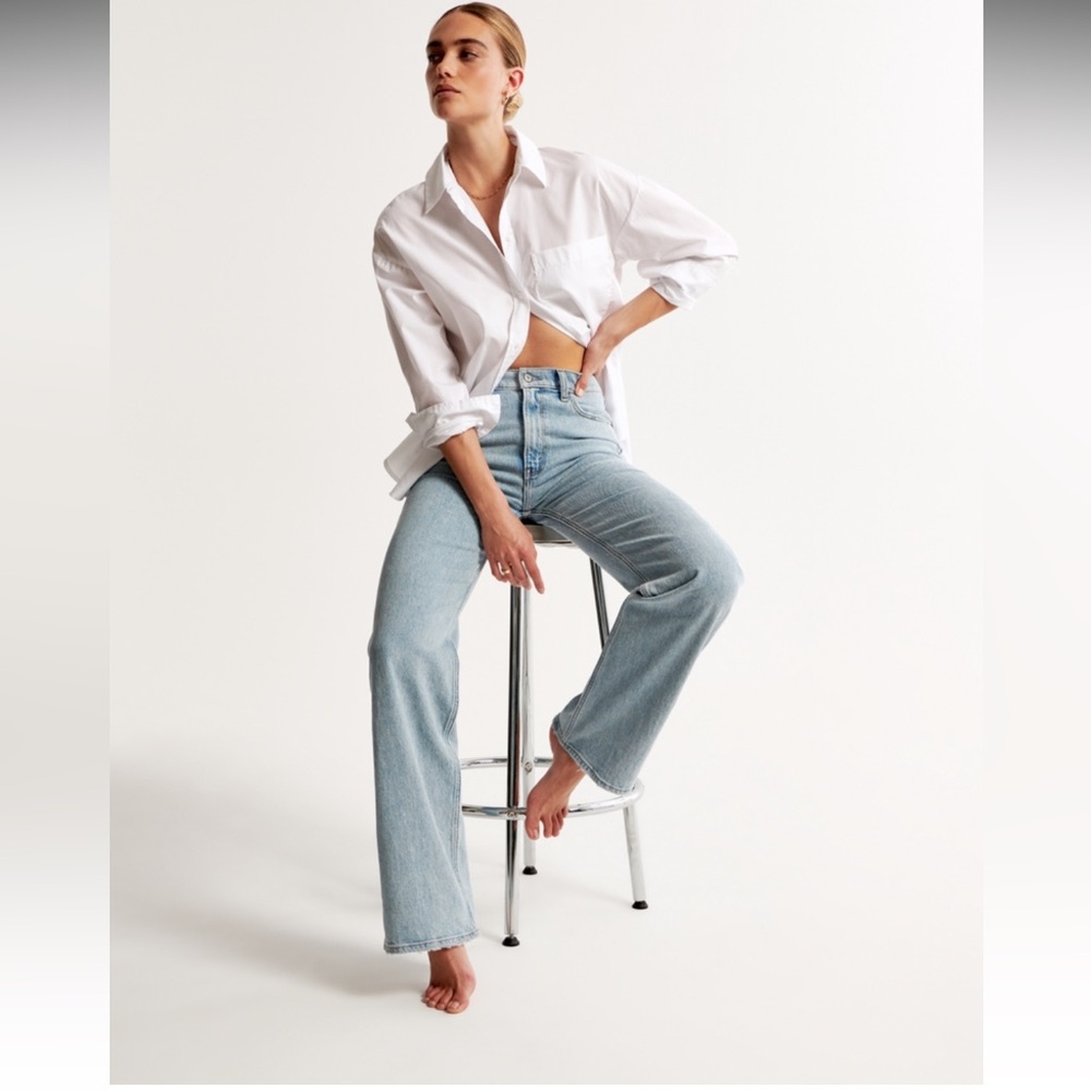 Abercrombie Curve Love High Rise 90s Relaxed Jean